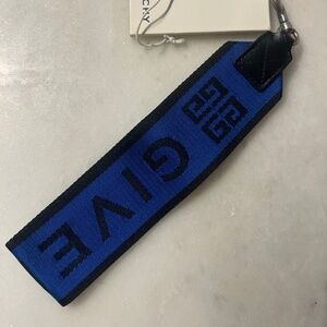 Givenchy JACQUARD NWT key fob keychain keyring logo